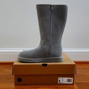 UGG Alber Gray Boots with zipper